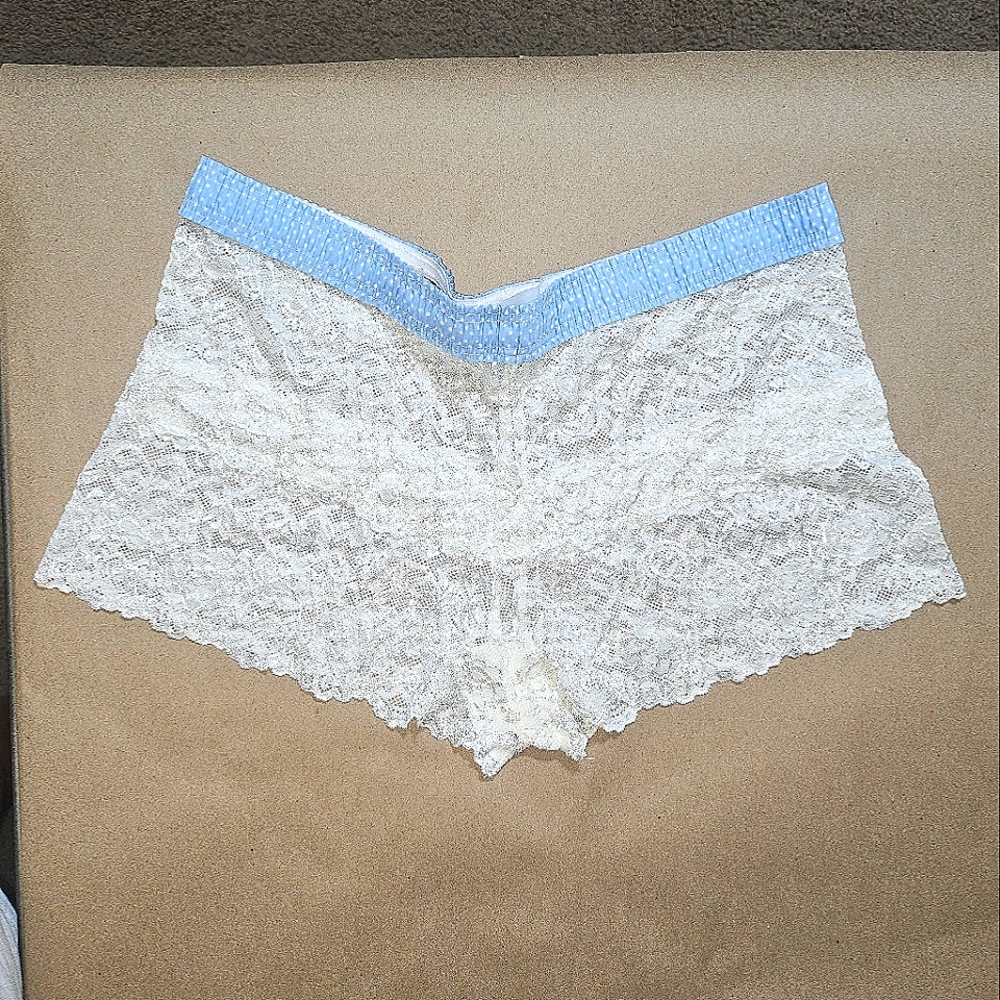 Ivory Lace Boxer Shorts ( New No Tag)